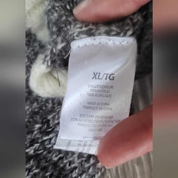 XL Dog Sweater - Picture 5 of 7